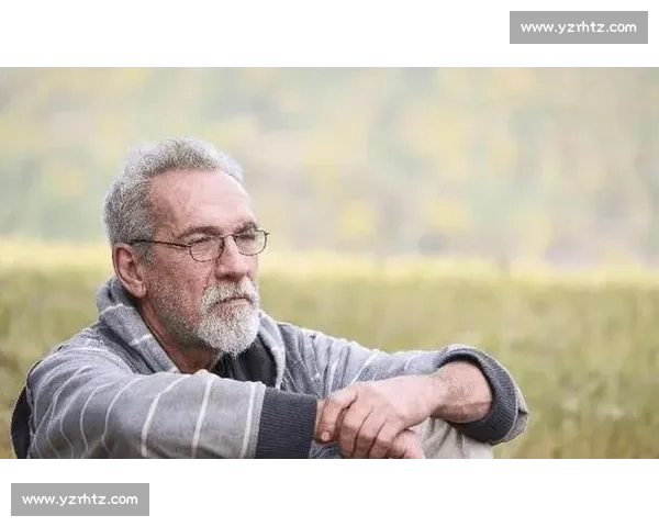 90 岁奶奶连追梅西多场!举牌:年龄只是数字 90 岁奶奶连追梅西多场!举牌:年龄只是数字